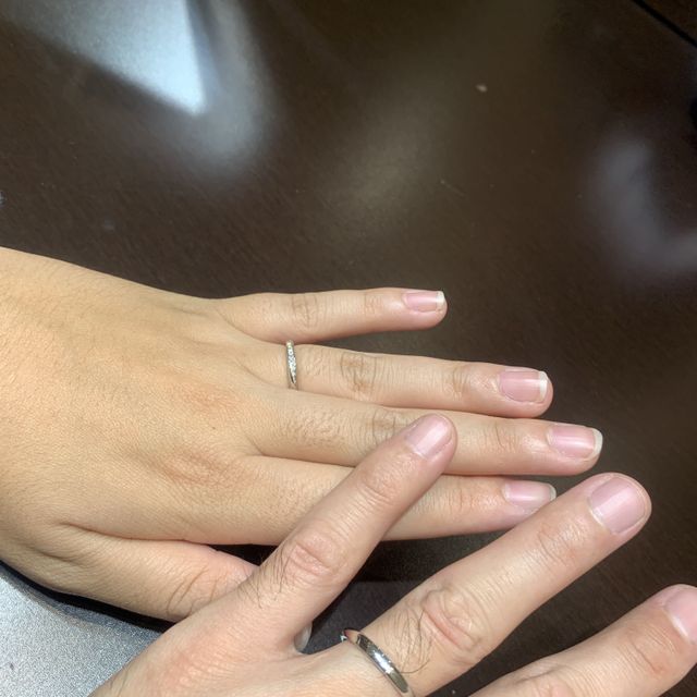 【TRECENTI(トレセンテ)の口コミ】 2人お揃いで、アニバーサリオを購入しました。デザインもシンプルで普段使…