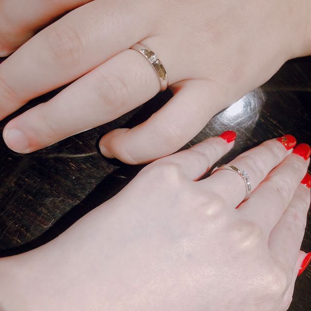 【アイプリモ(I-PRIMO)の口コミ】 私の指は太くて短いため細い指輪は似合わないものばかりでした。この指輪…