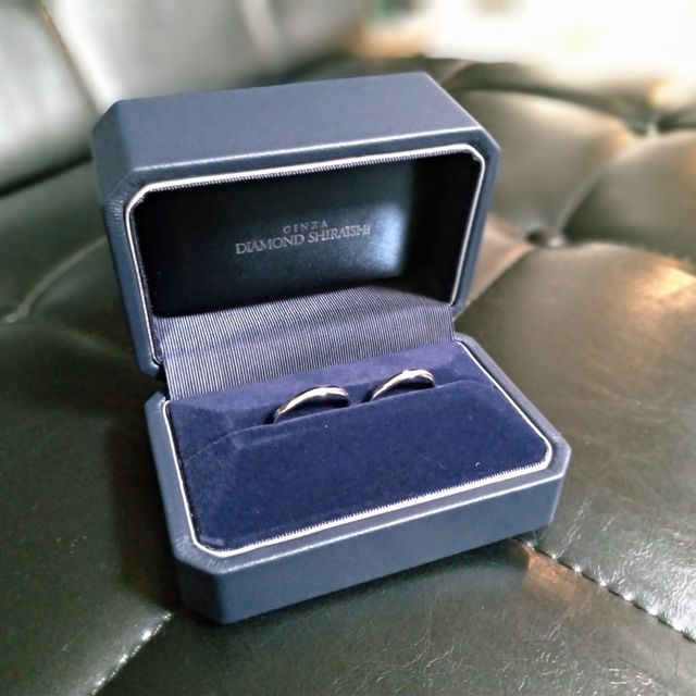 【銀座ダイヤモンドシライシの口コミ】 シンプルでありながら少し動きがあるデザインを探していたところ、こちら…