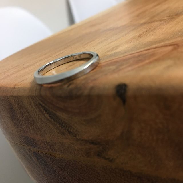 【アイプリモ(I-PRIMO)の口コミ】 形状が理想と近かったです。普段指輪をする習慣がないため、指輪と中指、…