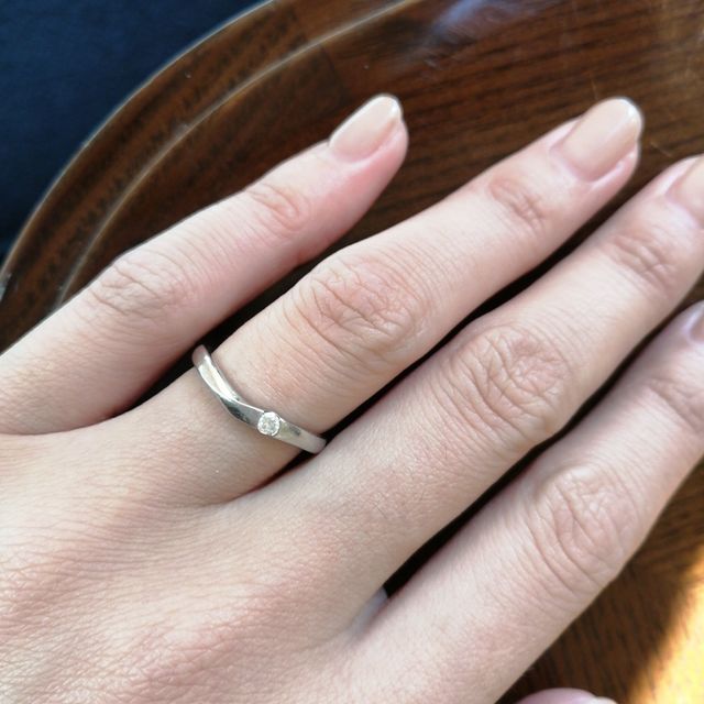 【TRECENTI(トレセンテ)の口コミ】 この指輪の決め手はなんと言ってもつけ心地の良さです！！
ダイヤモンド一…
