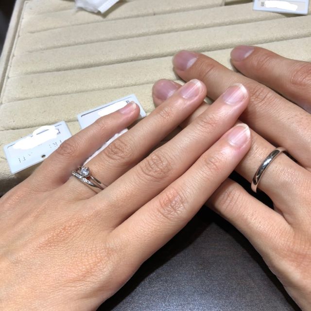 【TRECENTI(トレセンテ)の口コミ】 店員さんのオススメと、自分たちの好みで、婚約指輪のダイヤモンドが活か…