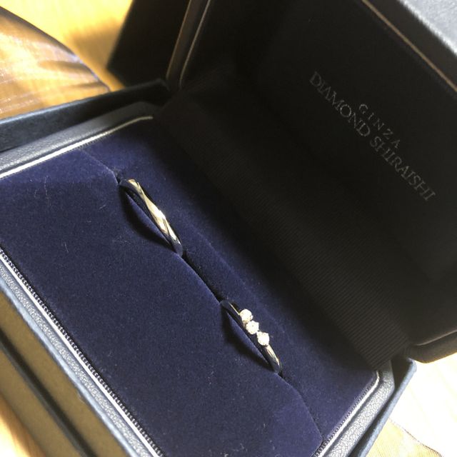 【銀座ダイヤモンドシライシの口コミ】 婚約指輪とセットで着用できることで即決でした。セットではない他のリン…