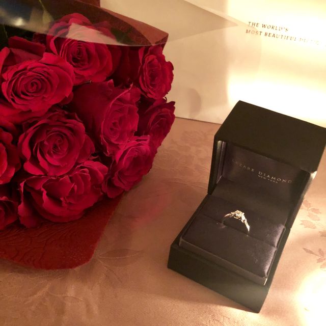 【ラザール ダイヤモンド(LAZARE DIAMOND)の口コミ】 彼と一緒に見に行き、店員さんの対応とダイヤの輝きがほかのブランドと全…