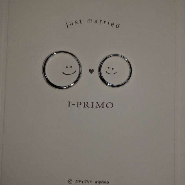 【アイプリモ(I-PRIMO)の口コミ】 ダイヤの輝きがキレイで一目惚れして決めました！
輝きが凄く細かくて、凄…