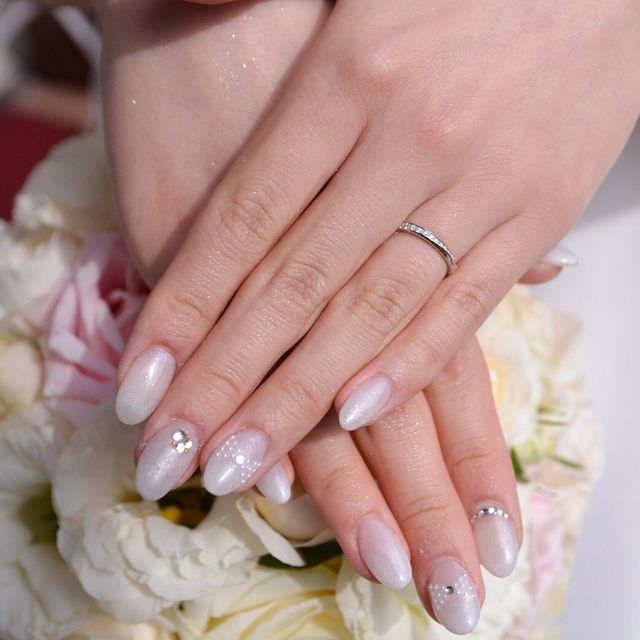 【4℃ BRIDAL(ヨンドシーブライダル)の口コミ】 細めの指輪を探していました。色々ブランドを見て回ったのですが、指輪の…