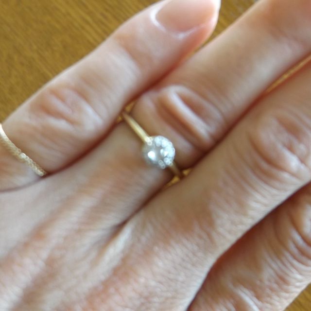 【hum(ハム)の口コミ】 普段からゴールドの指輪をしています。ピカピカのゴールドよりはマットな…