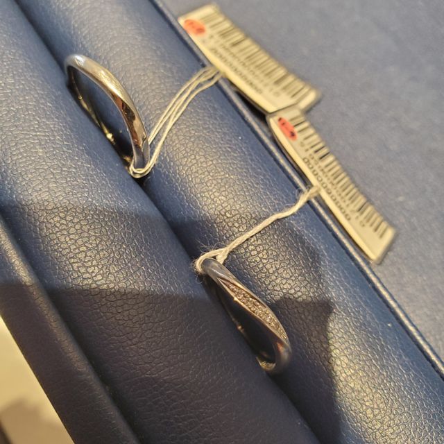 【銀座ダイヤモンドシライシの口コミ】 婚約指輪がちがうブランドで購入しておりましたが、ダイヤモンドシライシ…