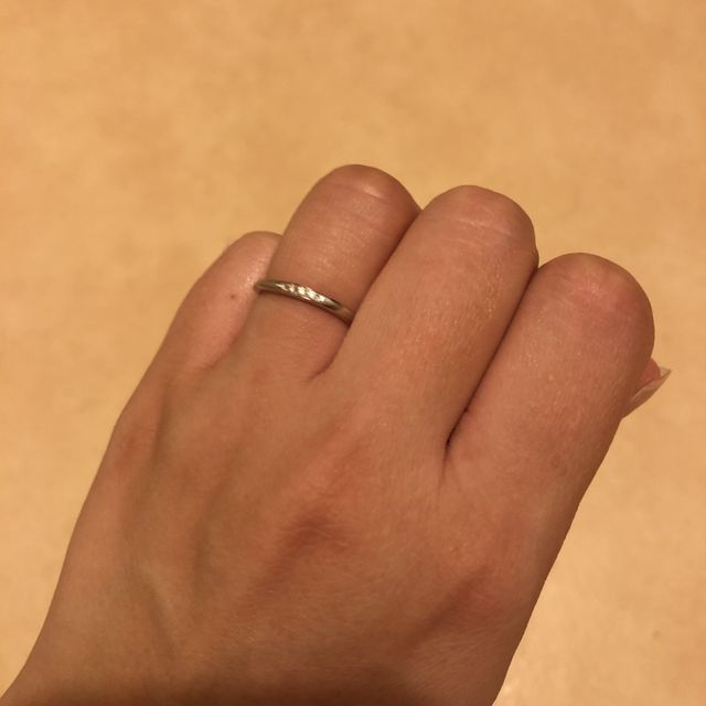 【RosettE(ロゼット)の口コミ】 女性が細身のデザイン
男性は太めのデザインを探していたためです。
値段…