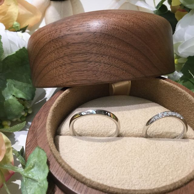 【COLANY(コラニー)の口コミ】 華やかさもありますが、シンプルなデザインが良くこちらに決めました。サ…