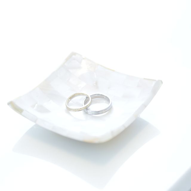 【PORTADA(ポルターダ)の口コミ】 私の両親の結婚指輪がゴールドだったので、自分もゴールドかプラチナとの…