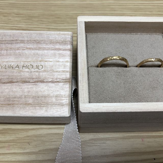 【YUKA HOJO(ユカホウジョウ)の口コミ】 艶消しのイエローゴールドを探していて、JKプラネット福岡天神店の看板を…