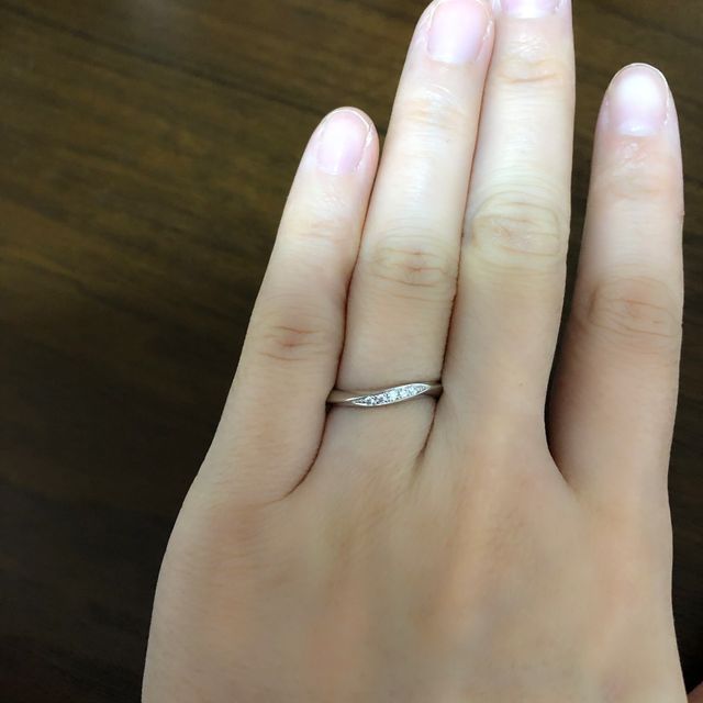 【ラザール ダイヤモンド(LAZARE DIAMOND)の口コミ】 婚約指輪を先に決めて、重ね付けできるか確認して選ぶために同じお店で買…
