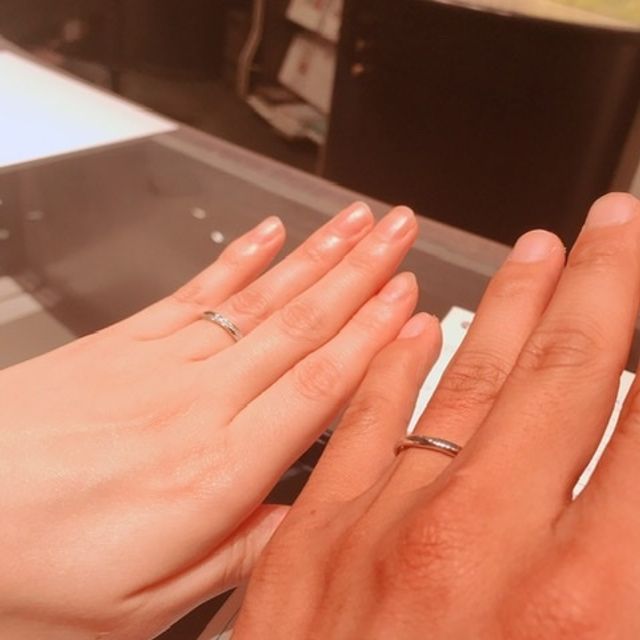 【銀座ダイヤモンドシライシの口コミ】 シンプルなデザイン希望で、他の店舗で気になっていたデザインをお伝えし…