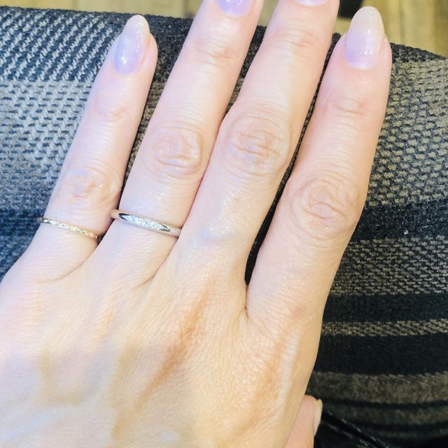 【銀座ダイヤモンドシライシの口コミ】 デザインは服装なども選ばずにつけられる点、またとてもシンプルで、華奢…