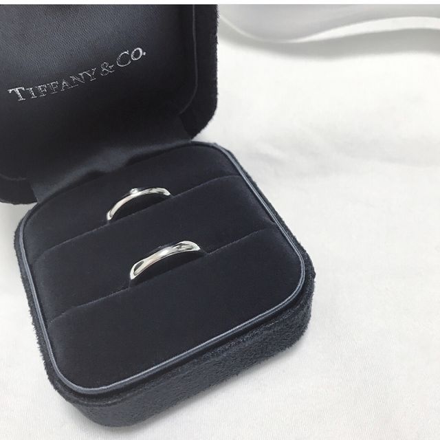 【ティファニー(Tiffany & Co.)の口コミ】 シンプルなデザインで、欲しかった金色があったために探しました。元々Tif…