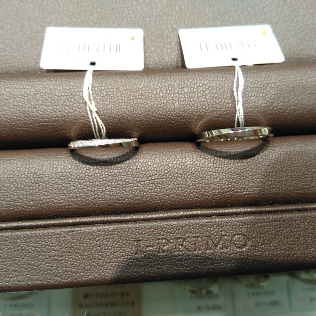 【アイプリモ(I-PRIMO)の口コミ】 以前からメレダイヤが斜めにたくさんついているデザインのものを探してい…