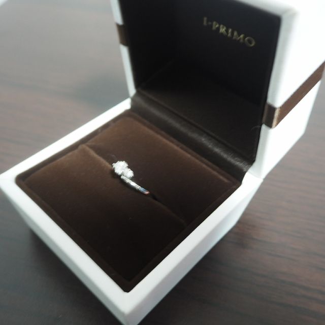 【アイプリモ(I-PRIMO)の口コミ】 婚約指輪は最初旦那さんにいらないとお断りしていましたが、いざ結婚指輪…