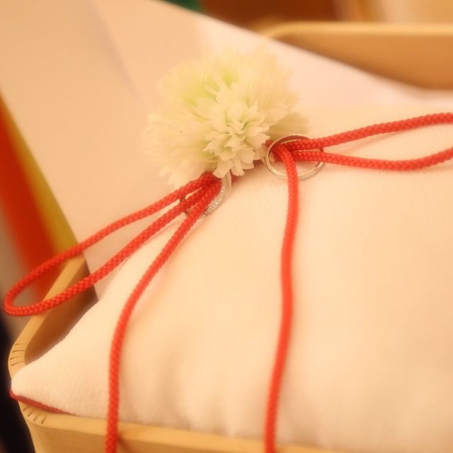 【アイプリモ(I-PRIMO)の口コミ】 夫はカーブのないストレートなデザインの指輪がよく、
わたしは曲線的なデ…