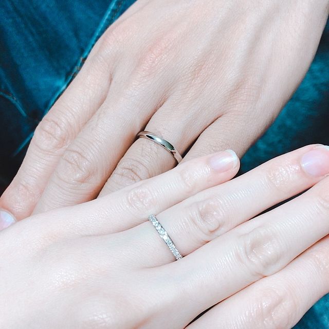 【4℃ BRIDAL(ヨンドシーブライダル)の口コミ】 着用してみた感じと、価格、保証で決めました、
同じようなデザインは他店…