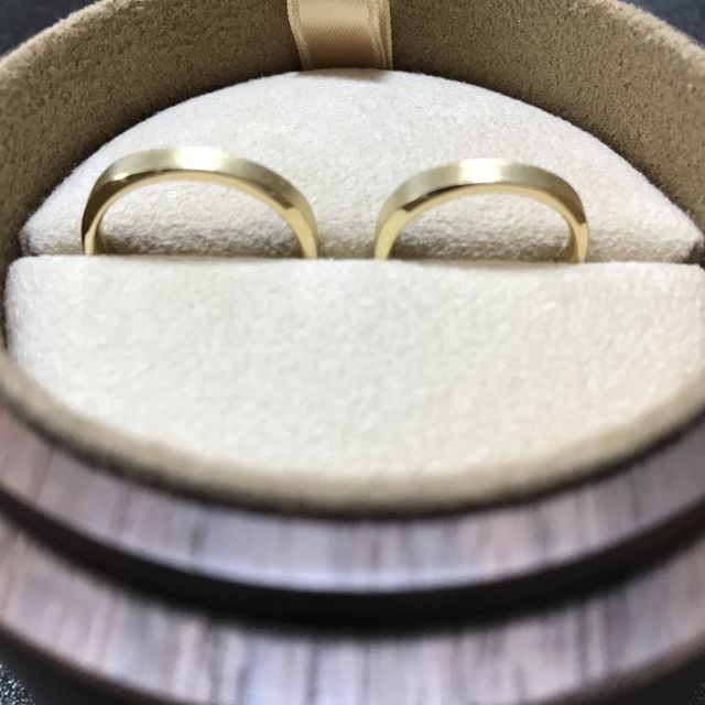 【COLANY(コラニー)の口コミ】 流線型のデザインの中で、みがき部分とやすり部分がとても繊細にデザイン…