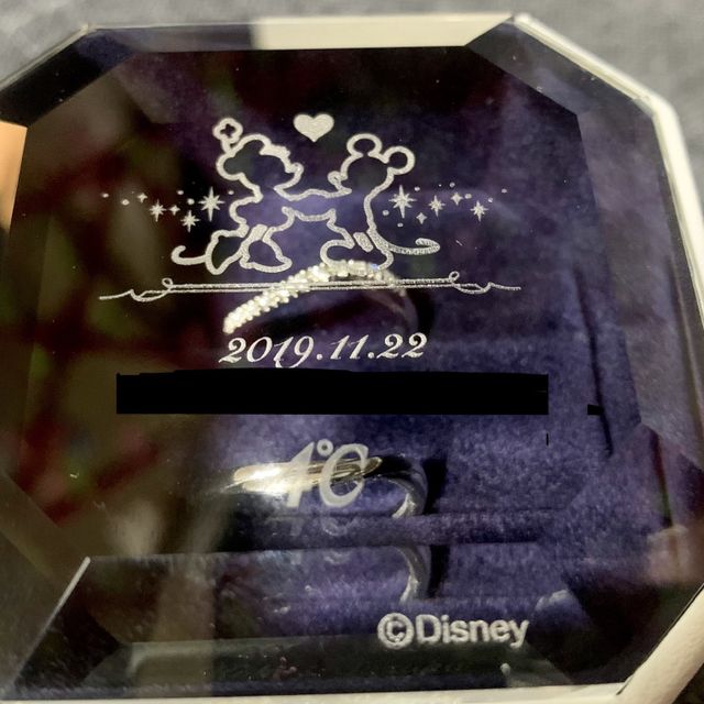 【4℃ BRIDAL(ヨンドシーブライダル)の口コミ】 ブランドは4℃と決めていて、ディズニーという話も2人でしていたのでこれに…