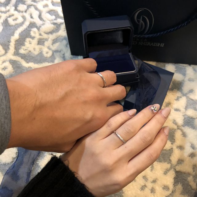 【銀座ダイヤモンドシライシの口コミ】 女性側の意見として細ければ細いほど良いとの事だったのでなるべく細く、…