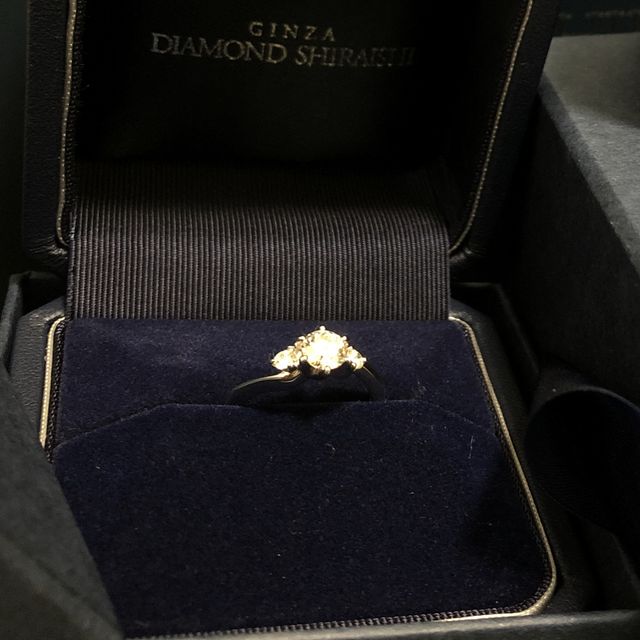 【銀座ダイヤモンドシライシの口コミ】 ウェーブのリングがほしくていろいろなブランドを見に行ったが、どのブラ…