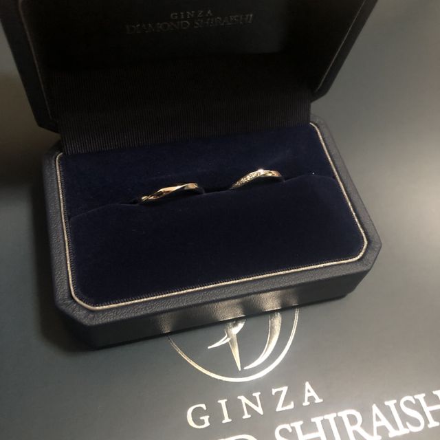 【銀座ダイヤモンドシライシの口コミ】 仕事中でも邪魔にならないシンプルなものがよかったのですが、あまりシン…