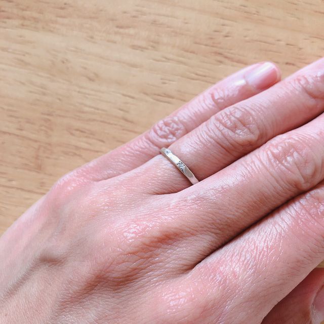 【SIENAROSE(シエナロゼ)の口コミ】 あまりないタイプのデザインだったことが決め手でした。指と指の間がゴツ…