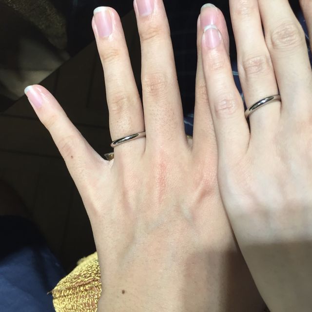 【MIKIMOTO(ミキモト)の口コミ】 夫婦で同じデザインの指輪が良かったので、柄なしのデザインに。2ミリ幅と…