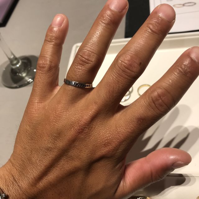 【SERGE THORAVALの口コミ】 「Toujours」とフランス語で書かれています。意味は「いつも」。他にも「L…