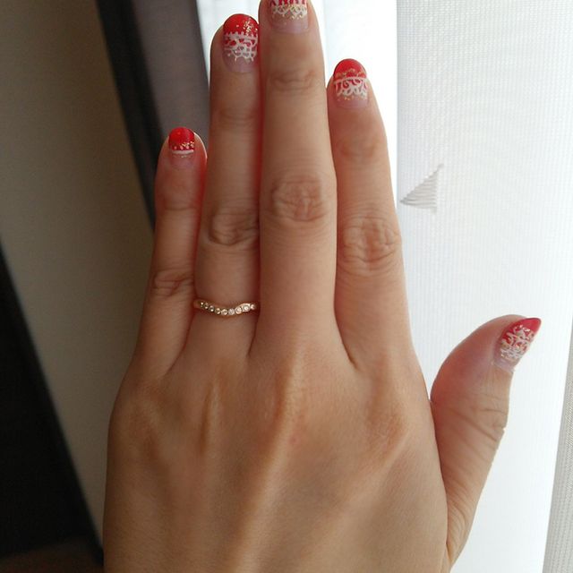 【ティファニー(Tiffany & Co.)の口コミ】 すこし変わったデザインなところと、石が９つ並んでいるところが決め手で…