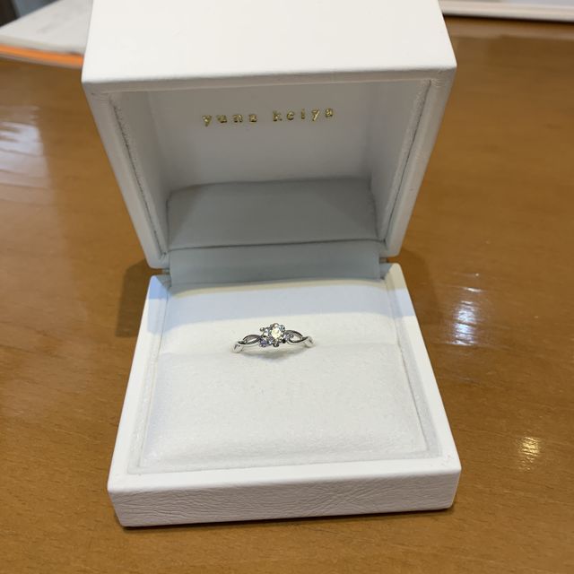 【ジュエリー東京の口コミ】 婚約指輪を探していたところ人とかぶらない所とデザインを重視して色んな…