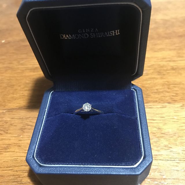 【銀座ダイヤモンドシライシの口コミ】 ダイヤモンドの4Cやリングが自分たちで選べて、オリジナルの指輪がオーダ…