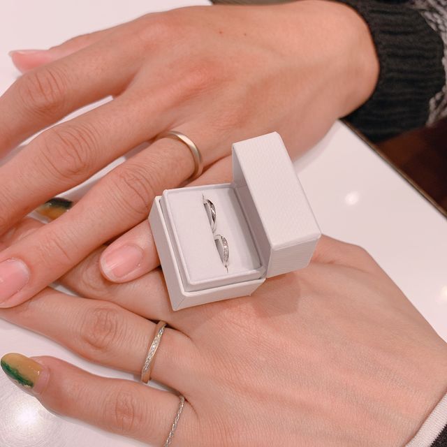 【OCTAVE(オクターヴ)の口コミ】 10店舗ほど他のお店を見て回ったのですが、どこにもない珍しい色のリング…