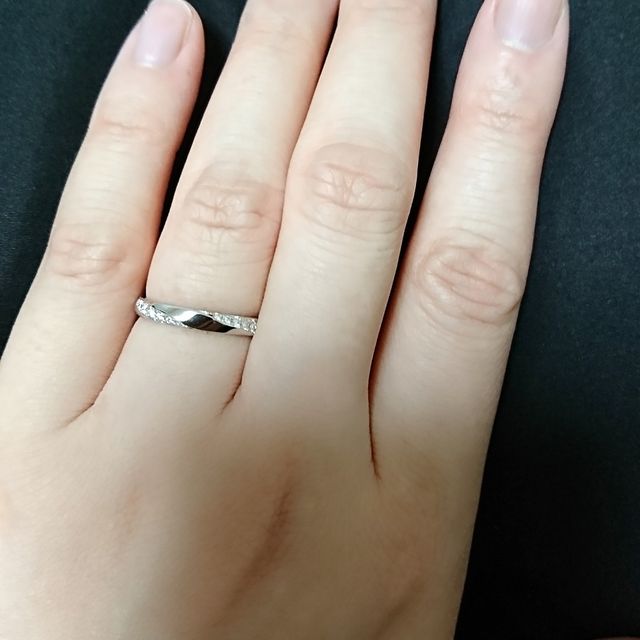 【ラザール ダイヤモンド(LAZARE DIAMOND)の口コミ】 他に2ブランド見ましたが、ラザールはダイヤモンドの輝きが違いました。
…