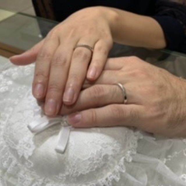 【TRECENTI(トレセンテ)の口コミ】 デザインがとても気に入りました。
男性もマット加工をしてもらう予定で、…