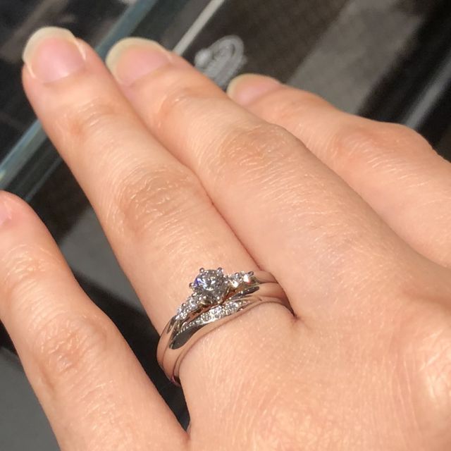 【エクセルコダイヤモンド(EXELCO DIAMOND)の口コミ】 全体的に可愛い！というようなデザインよりかはクラシカルで大人な感じの…