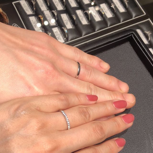 【銀座ダイヤモンドシライシの口コミ】 指輪のデザインではダイヤモンドがどの角度から見ても輝きがすごくキラキ…