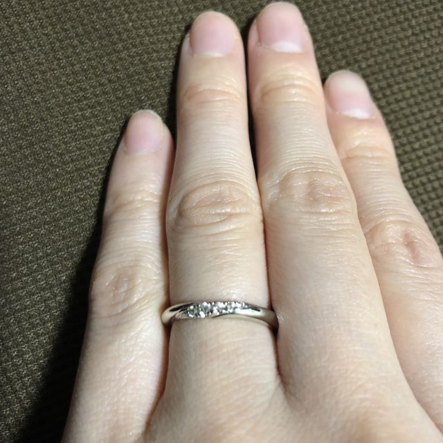 【銀座ダイヤモンドシライシの口コミ】 素材は、つけ心地がとても滑らかであると言われているダイヤモンドシライ…