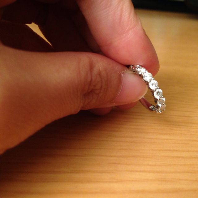 【ティファニー(Tiffany & Co.)の口コミ】 石がひとつの定番の指輪より結婚指輪と重ねづけできる指輪がほしくてエタ…