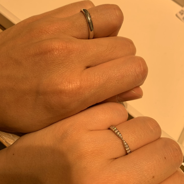 【ティファニー(Tiffany & Co.)の口コミ】 女性側はティファニーハーモニー、男性側はティファニークラシックを選択…