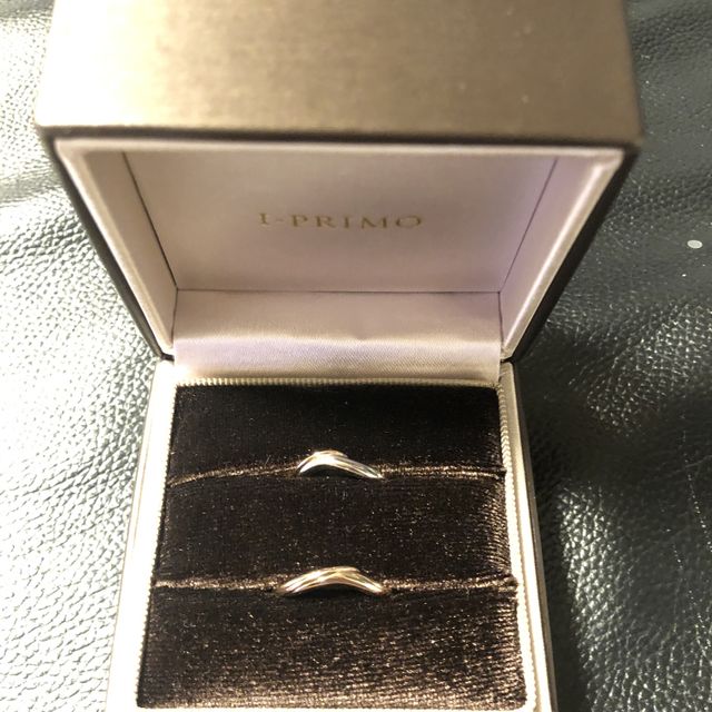 【アイプリモ(I-PRIMO)の口コミ】 バイカラーに出来るのゆるやかなS字の綺麗なデザインを選びました。２つの…