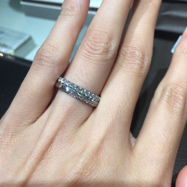 【アイプリモ(I-PRIMO)の口コミ】 探している指輪のイメージを伝えて、何個か指輪を出して頂き、その中の指…