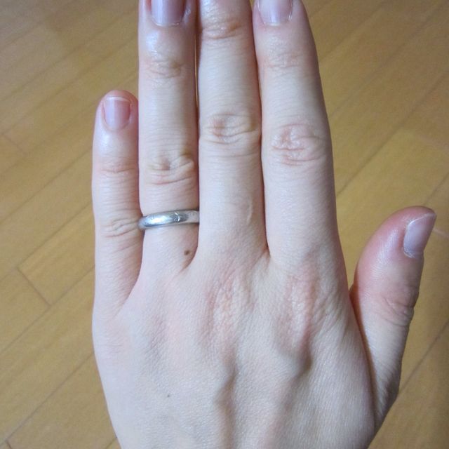 【ケイウノ ブライダル(K.UNO BRIDAL)の口コミ】 結婚指輪を夫婦各自で探していました。「通勤中に色んな人の手を見て、ど…