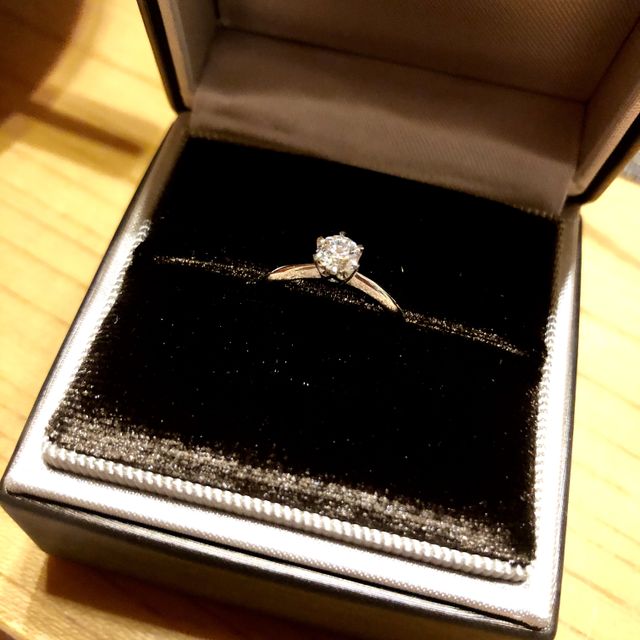 【アイプリモ(I-PRIMO)の口コミ】 他の有名メーカーの指輪も見ましたが、アイプリモの店員さんは、親身にな…