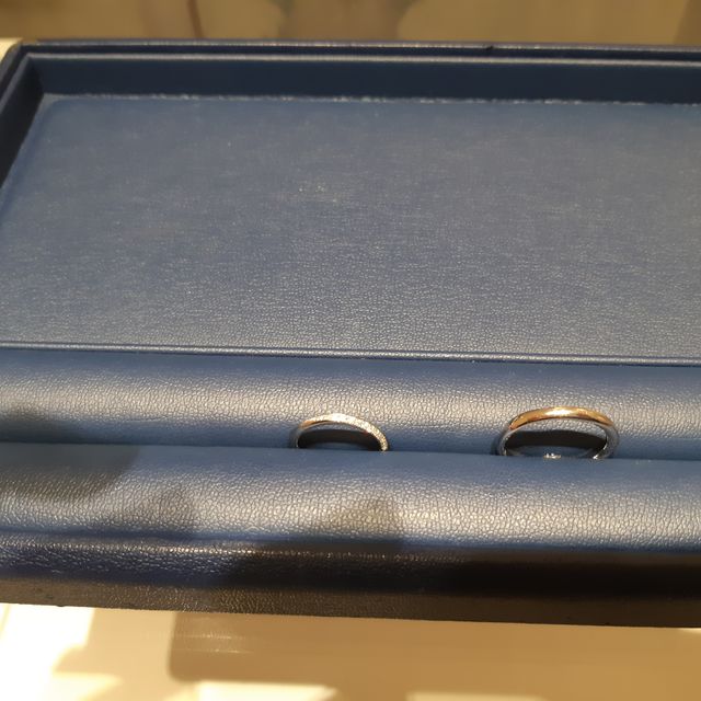 【銀座ダイヤモンドシライシの口コミ】 種類が豊富過ぎてすごく悩みましたが、薄くて付け心地がよかった事と彼と…