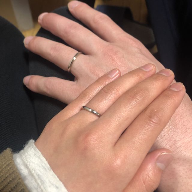 【NINA RICCI(ニナリッチ)の口コミ】 シンプルでかつ普通なだけのデザインではないもの、価格が安いもので探し…