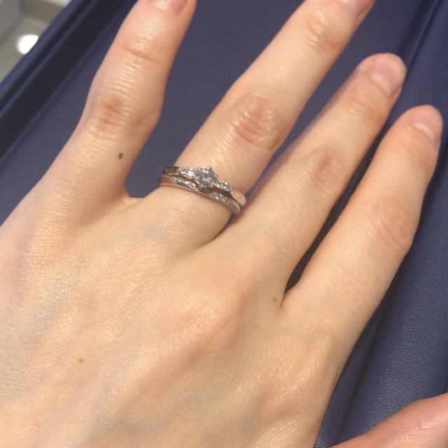 【銀座ダイヤモンドシライシの口コミ】 ダイヤモンドのフェアをしていて、通常では手に入らないような希少価値の…